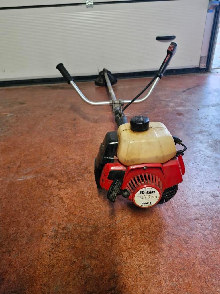 Robin bosmaaier, Ophalen, Benzine, Gebruikt, .