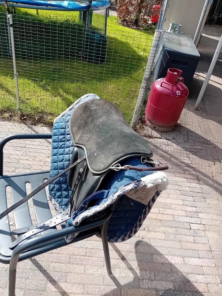 Zadels te koop pannenkoeken zadel, Ophalen, Zo goed als nieuw