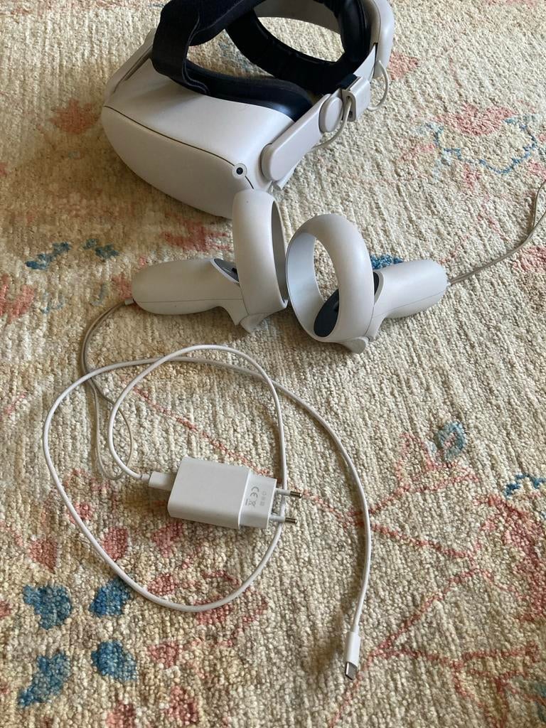 Oculus Quest 2 (64GB) met Kiwi design batterij headstrap, Ophalen, Gebruikt, VR-bril, Overige platformen