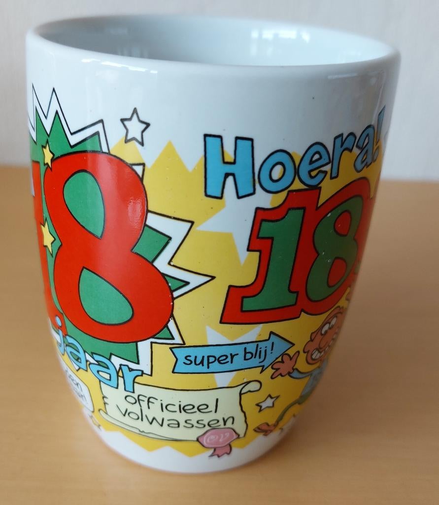 verjaardag/leeftijdbeker 18 jaar- cadeau mok - NIEUW, Ophalen, Nieuw, Overige stijlen, Kop(pen) en/of Schotel(s)
