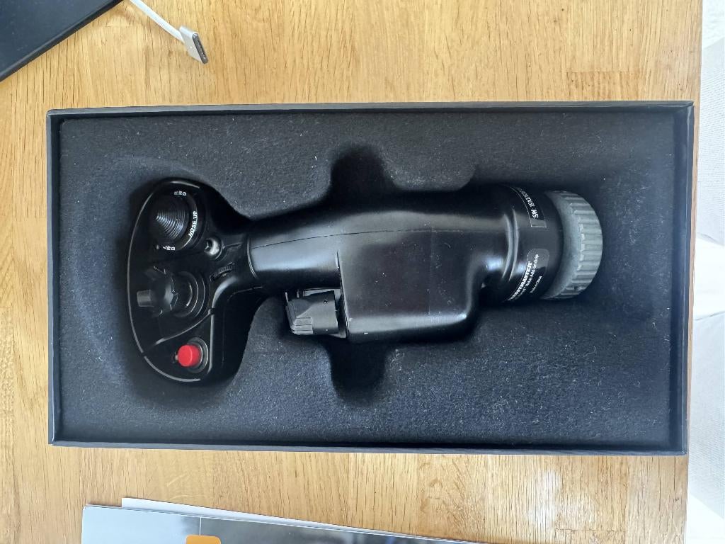 Thrustmaster FA-18 stick, Ophalen of Verzenden, Zo goed als nieuw, Thrustmaster TCA