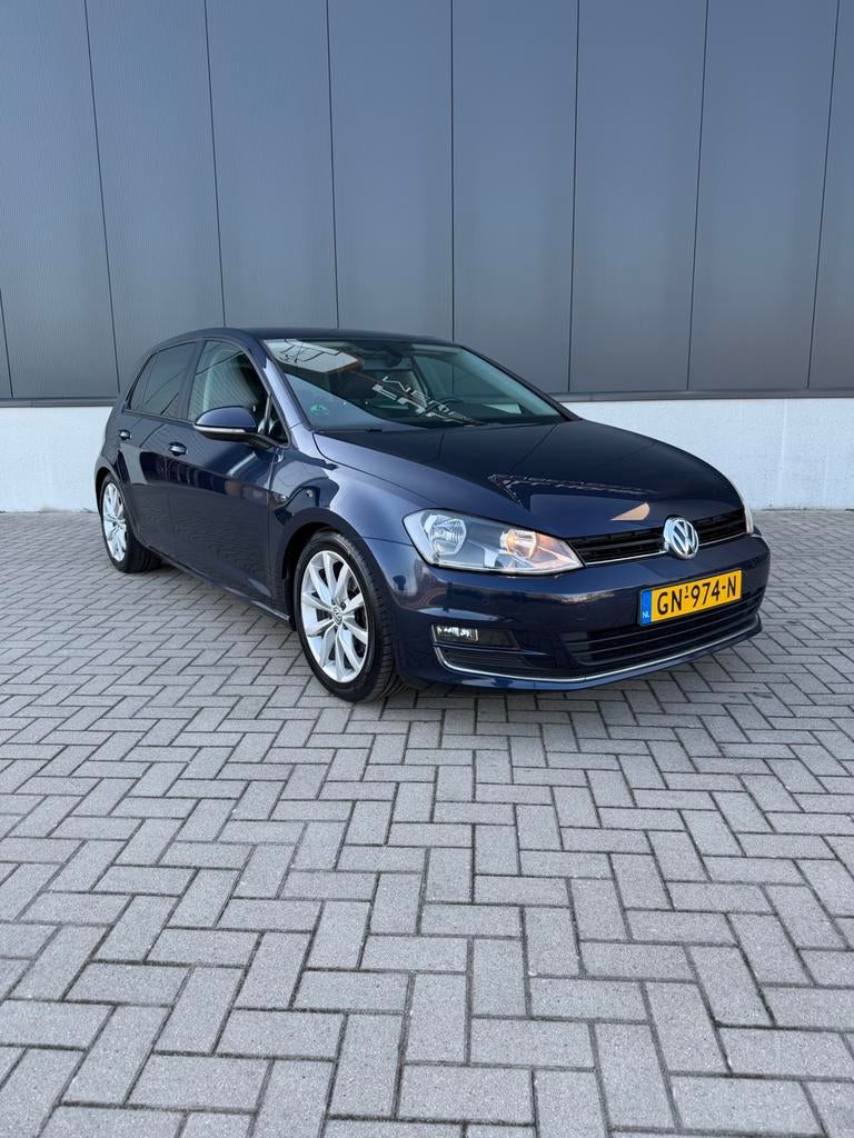 Volkswagen Golf 1.4 TSI 2015 stoelmassage 125pk 7-DSG 5D, 125 pk, 4 cilinders, Blauw, Leder en Stof