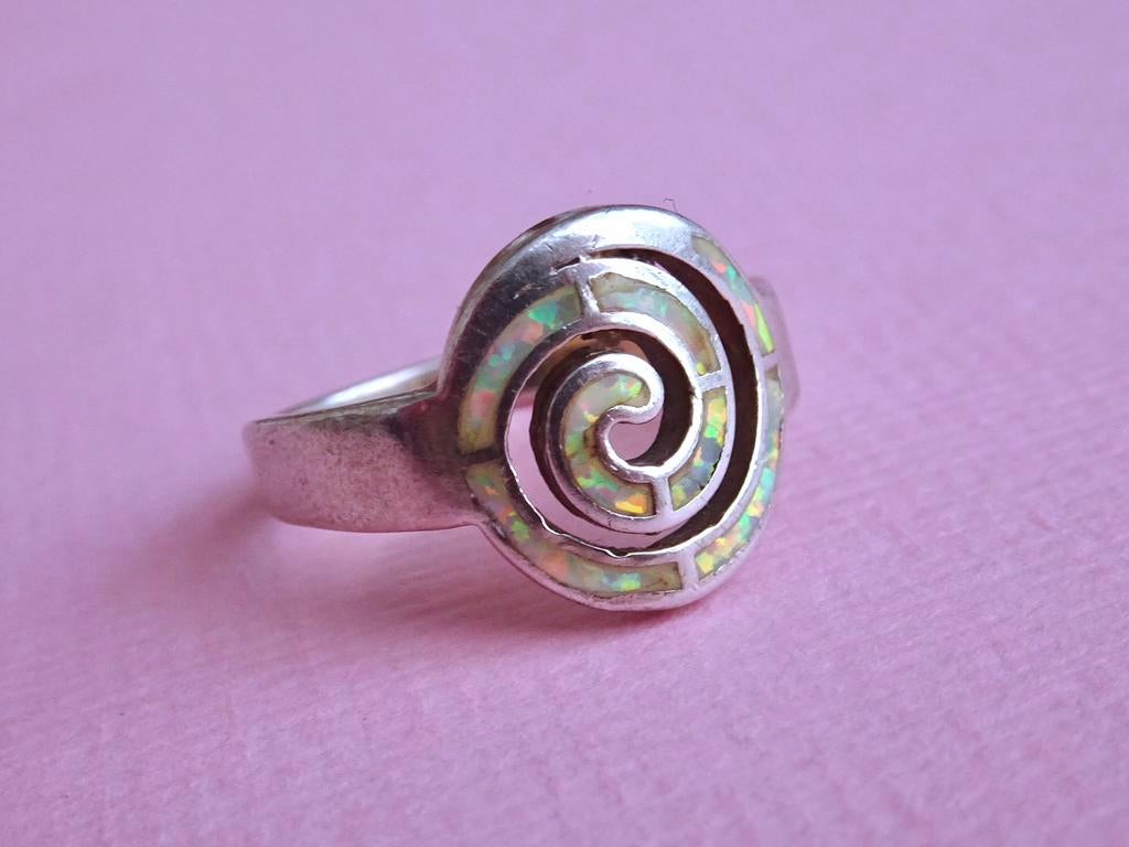 jwg Vintage 90s spiraal design ring gekleurd opaal zilver, Verzenden, Zilver, Ring, Met edelsteen
