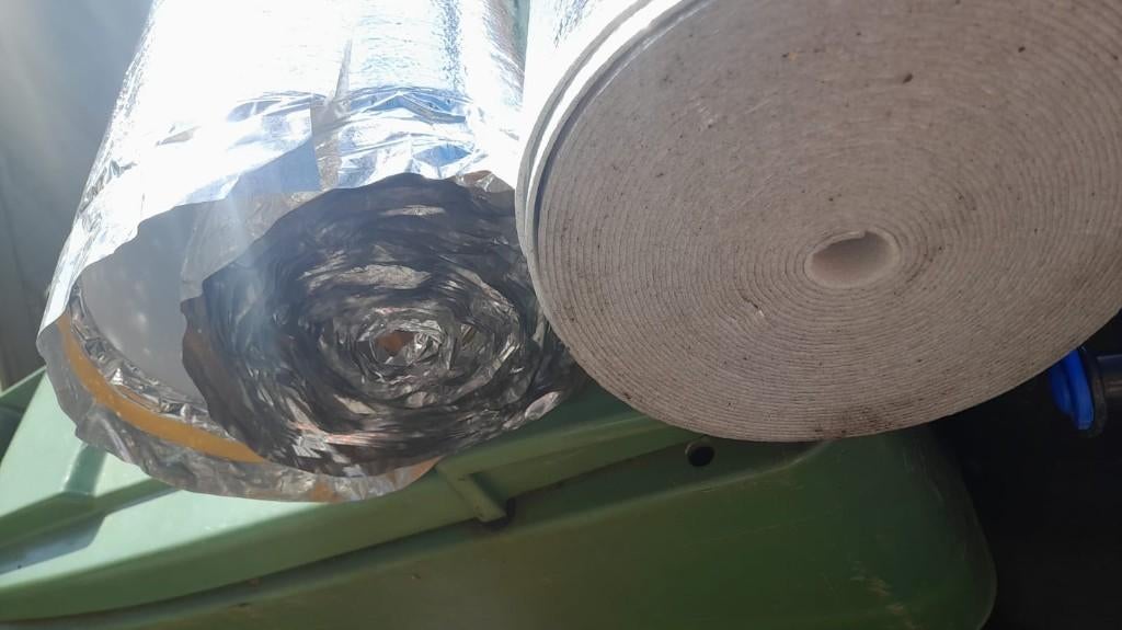 Reflecterende verwarmingsfolie, isolatie radiator, 2 rollen, Overige materialen, 5 tot 10 m², Zo goed als nieuw, Muurisolatie