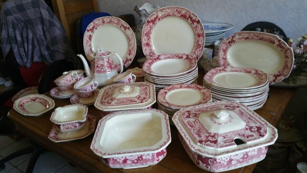 12 pers. eet+6 pers. koffie servies VICTORIA societe ceramiq, Antiek en Kunst, Antiek | Servies compleet, Ophalen