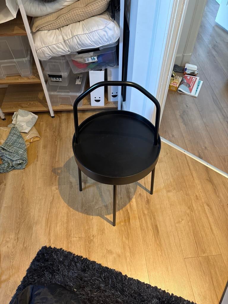 Zwart Burvik tafeltje te koop, Gebruikt, Rond, Ophalen, 45 tot 60 cm