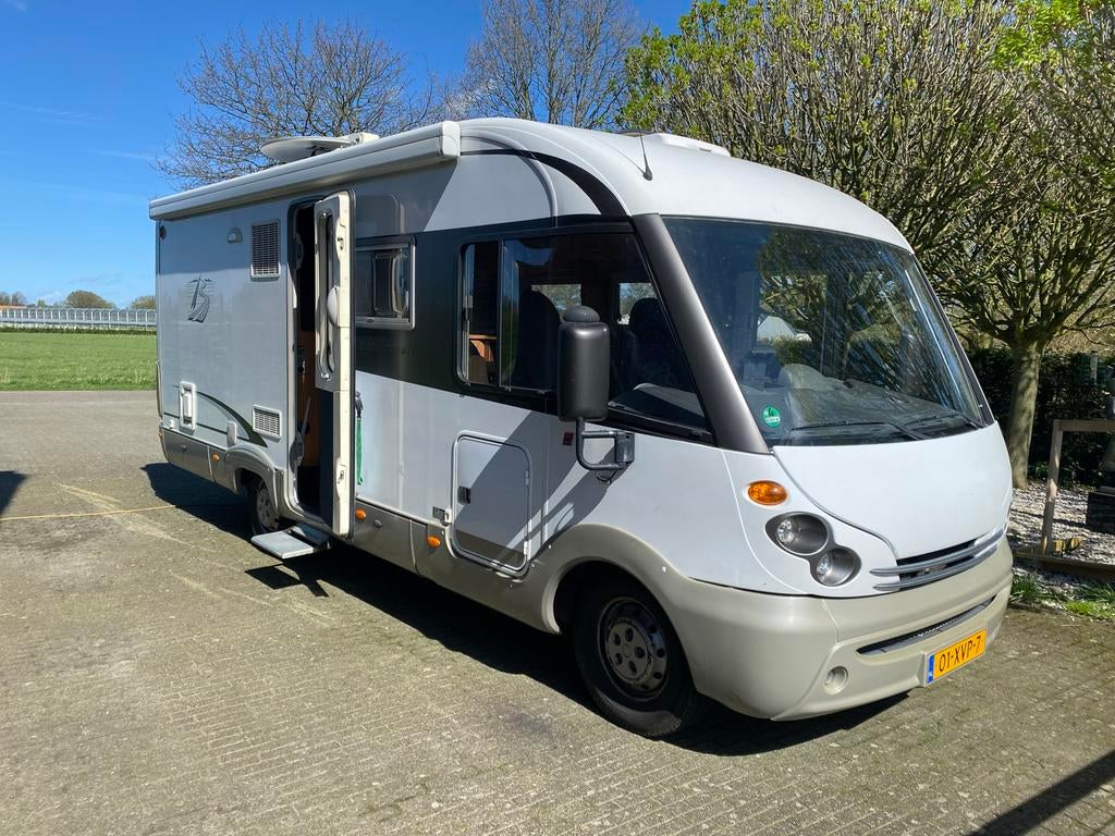 Camper Buerstner Integraal, Elegance 686, Caravans en Kamperen, Campers, Integraal, Ringverwarming, Fiat, Koelkast