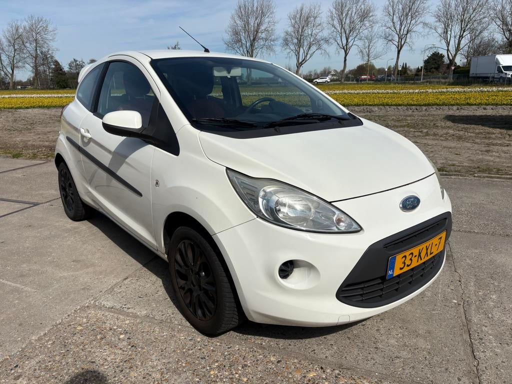 Ford Ka 1.2, Voorwielaandrijving, 1242 cc, 4 cilinders, 4 stoelen