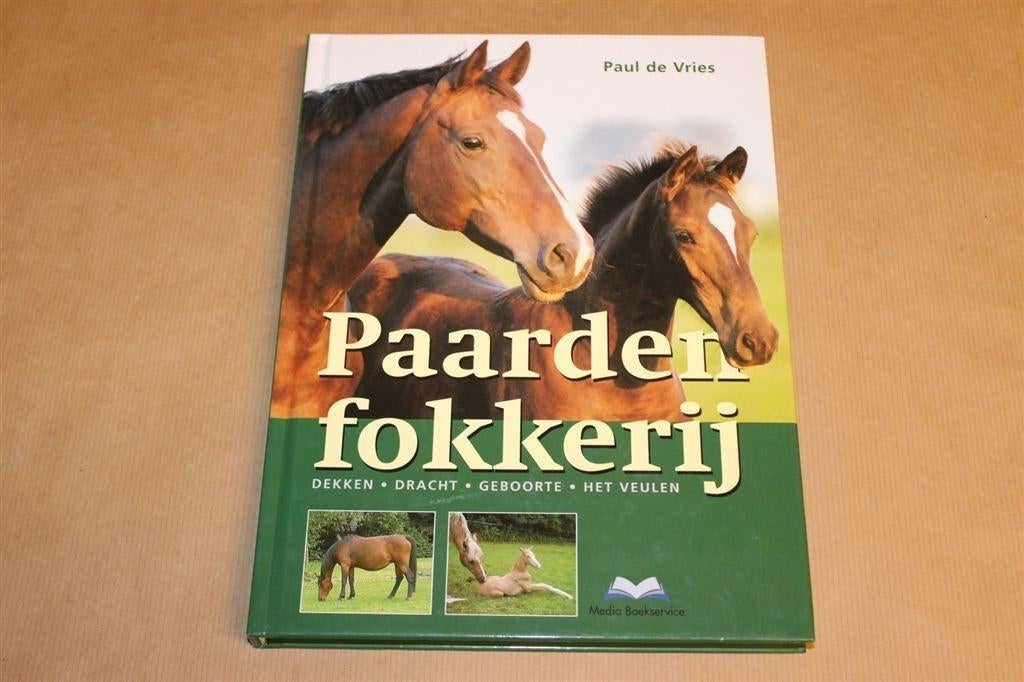 Paardenfokkerij : dekken, dracht, geboorte, het veulen / Pau, Ophalen of Verzenden, Zo goed als nieuw, Katten