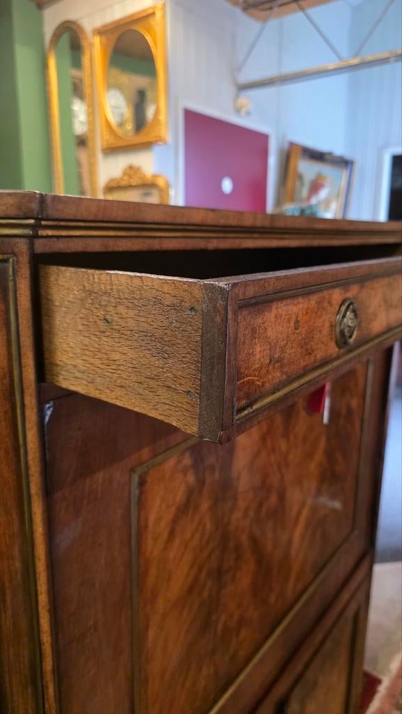 Vroeg antieke mahonie secretaire, Ophalen