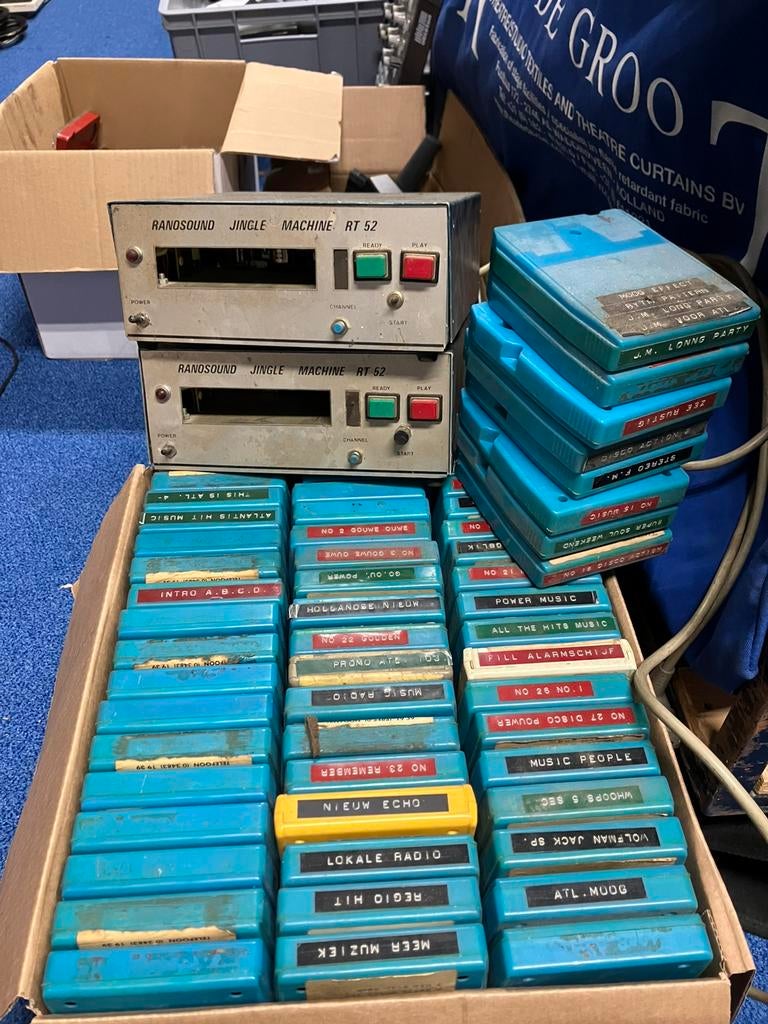 8 track jingles en spelers, Audio, Ophalen of Verzenden, Ranosound, Niet werkend