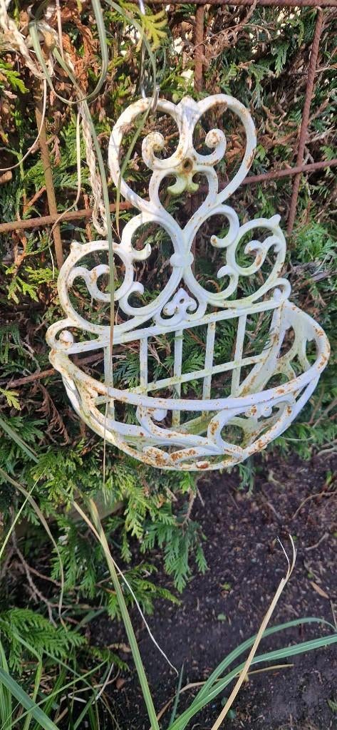 Sierlijke gietijzeren plantenhanger (brocante), Ophalen of Verzenden, Gebruikt