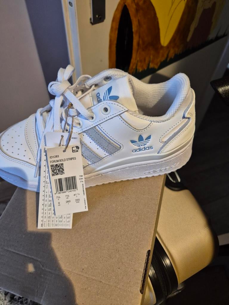 Nieuwe adidas sneakers mt 40/41 kleur blauw wit, Kleding | Dames, Schoenen, Ophalen, Nieuw, Blauw, Sneakers of Gympen