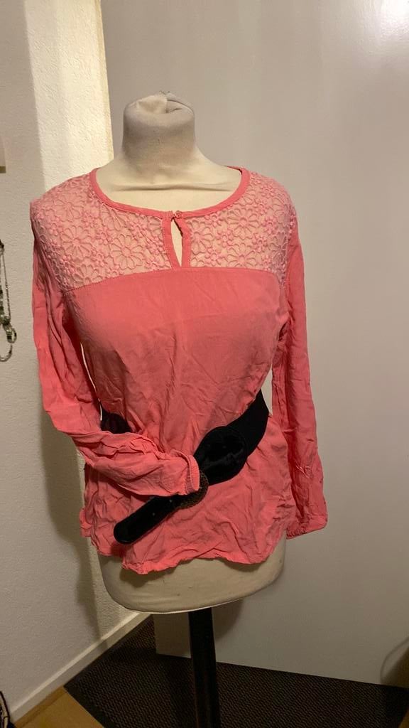 Top koraal kleur mt m, Maat 38/40 (M), Overige kleuren, Ophalen of Verzenden, Lange mouw