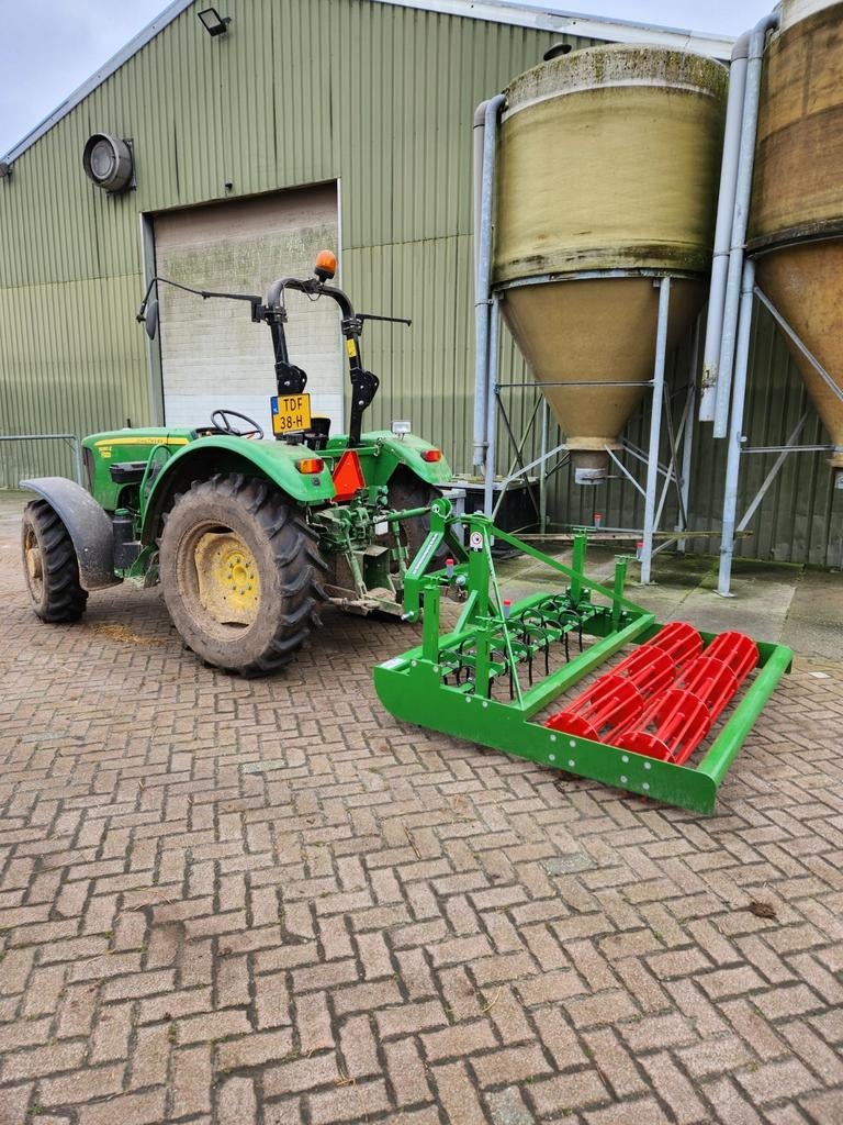 Nieuwe pistesleep / bodemsleep. Nederlands fabrikaat., Ophalen