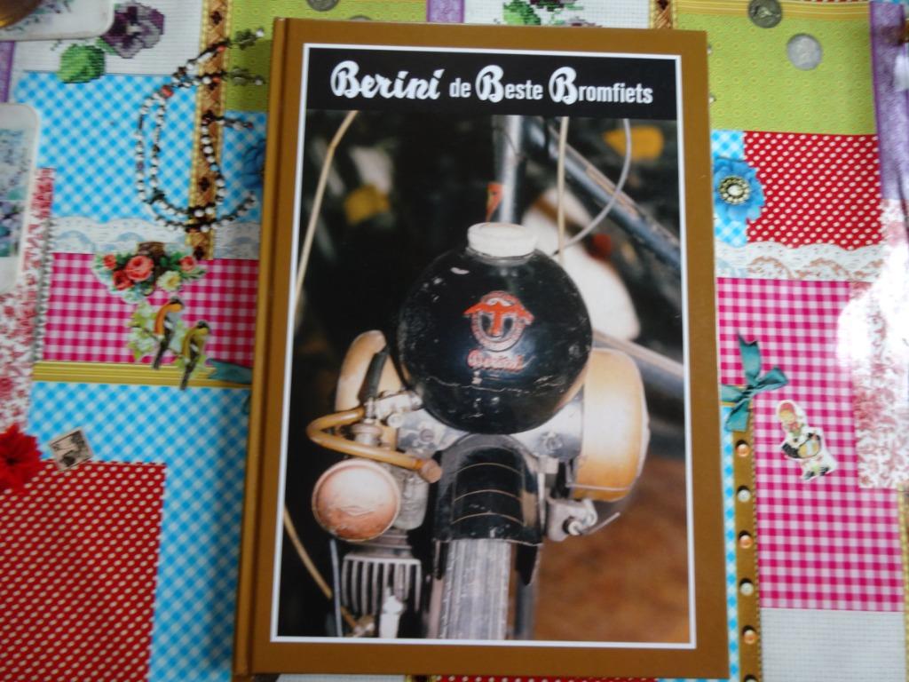 Berini boek: genaamd: Berini de Beste Bromfiets, Fietsen en Brommers, Ophalen of Verzenden, Nieuw