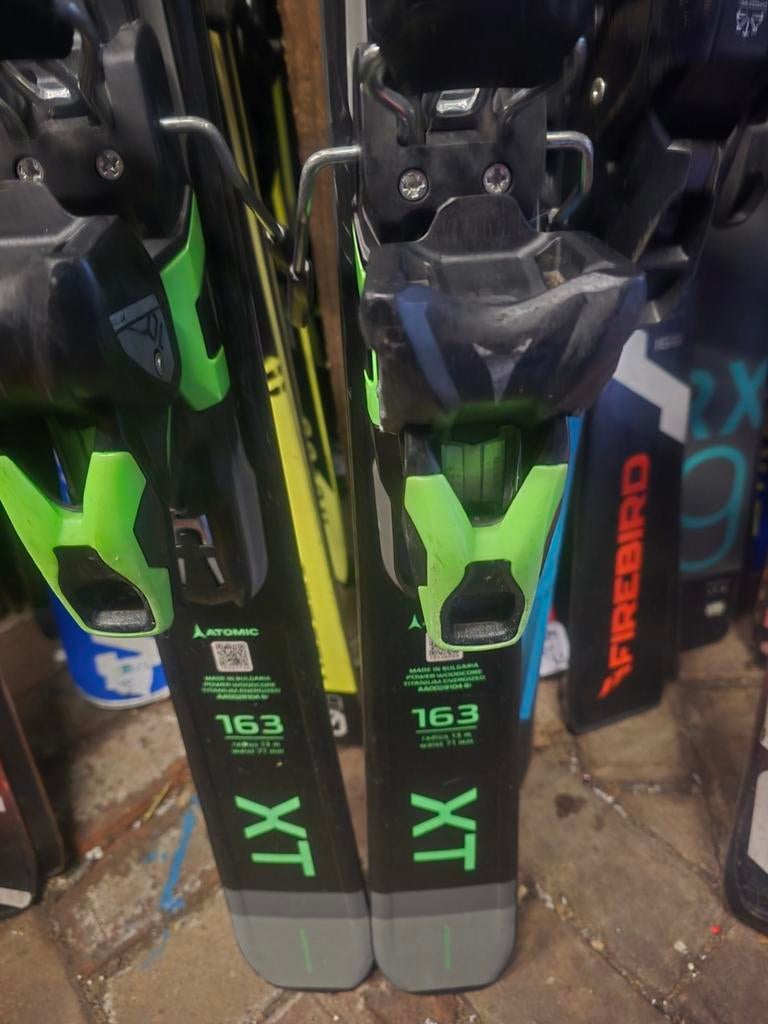 163cm ATOMIC REDSTER XT TI, 160 tot 180 cm, Ophalen of Verzenden, Zo goed als nieuw, Carve