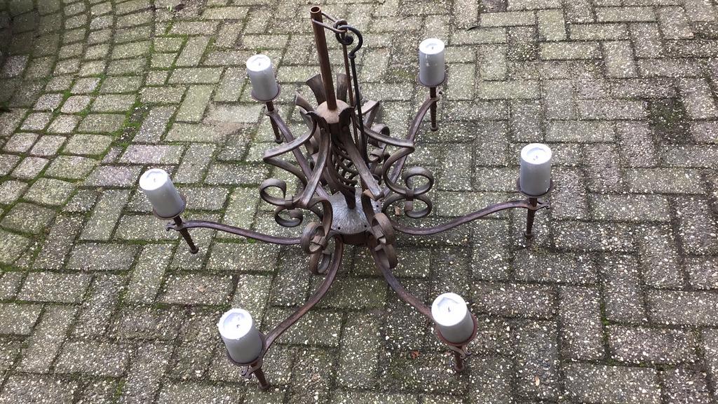 Kroonluchter smeedijzer, Ophalen, Gebruikt