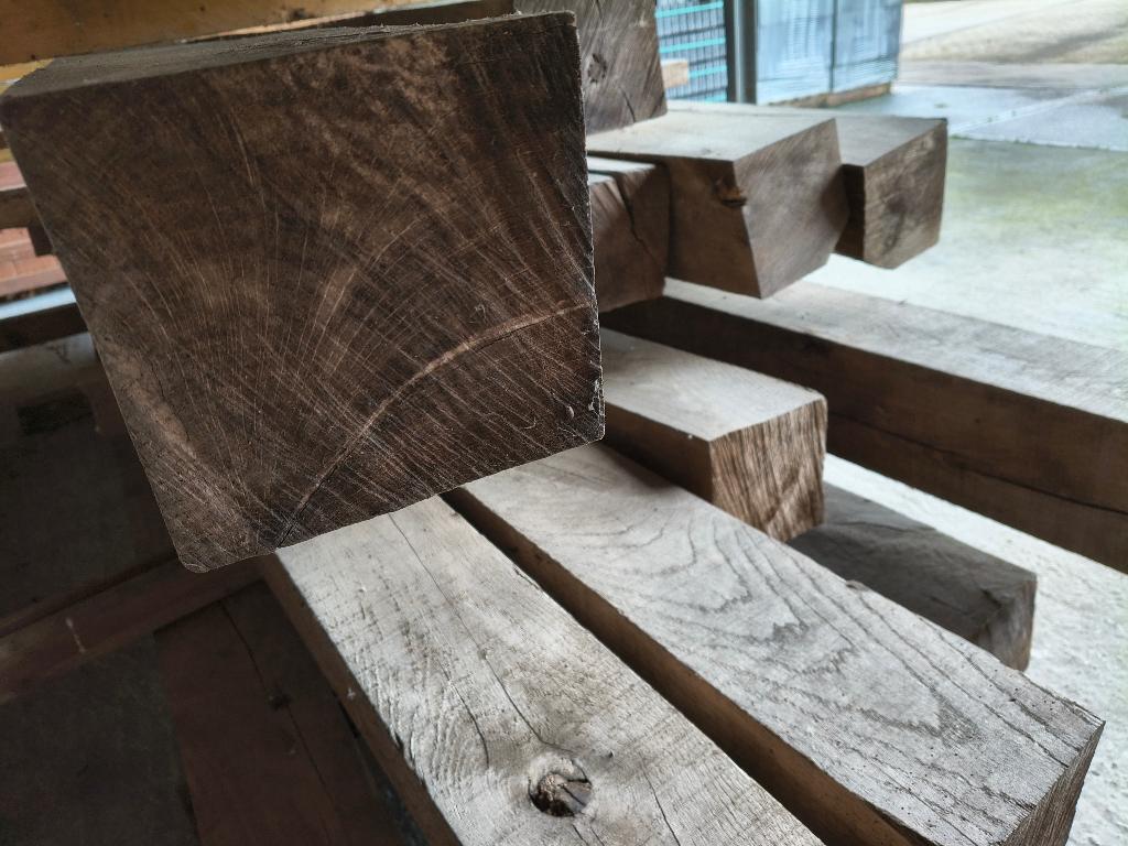 Eiken palen, Tuin en Terras, Palen, Balken en Planken, Palen, Ophalen of Verzenden, Zo goed als nieuw, Hardhout