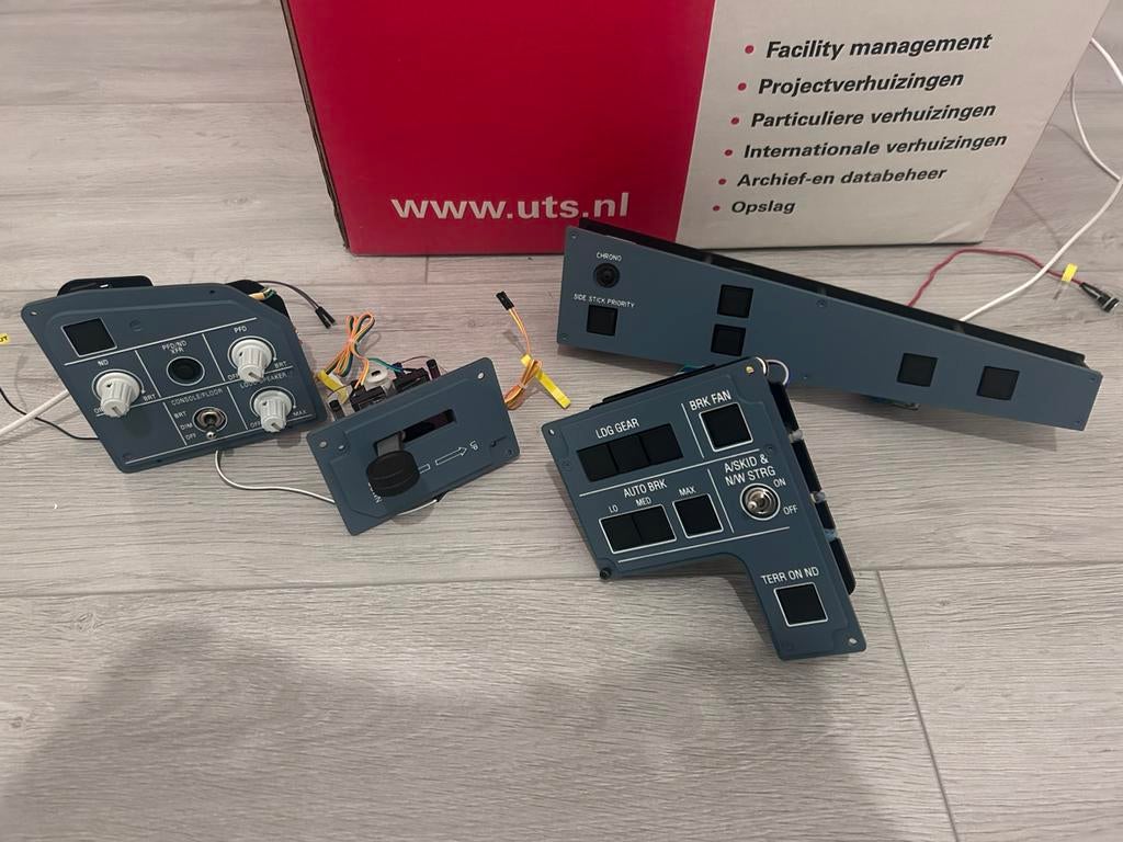 Diverse Airbus Panels voor Flightsim, Computers en Software, Ophalen of Verzenden, Zo goed als nieuw, Overige