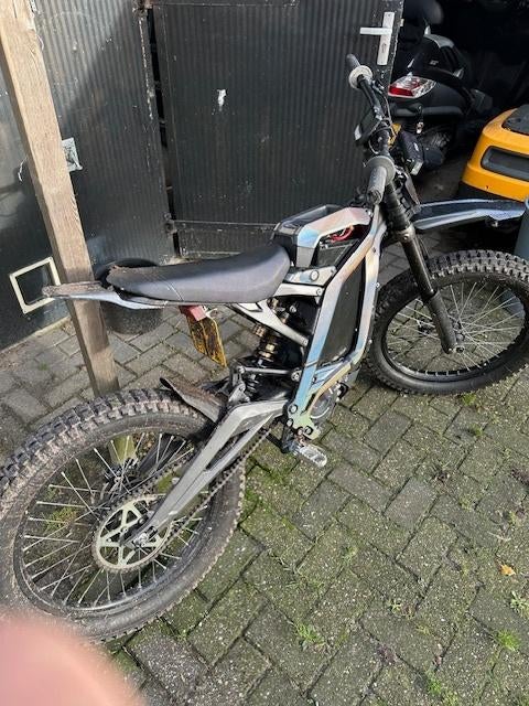 Surron light bee met vele updates, Fietsen en Brommers, Brommers | Crossbrommers, Zo goed als nieuw, Overige merken, Ophalen