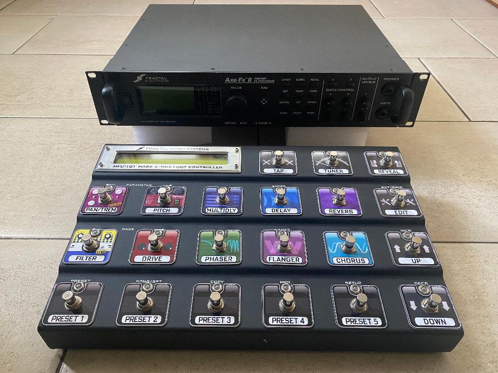 Axe FX II + MFC-101, Ophalen of Verzenden, Gebruikt, Multi-effect