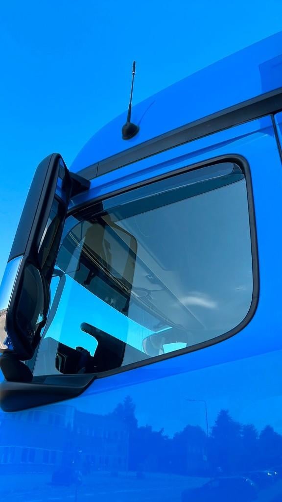 Mercedes Actros arocs e.a. raamspoilers rijwindkappen visors, Ophalen of Verzenden