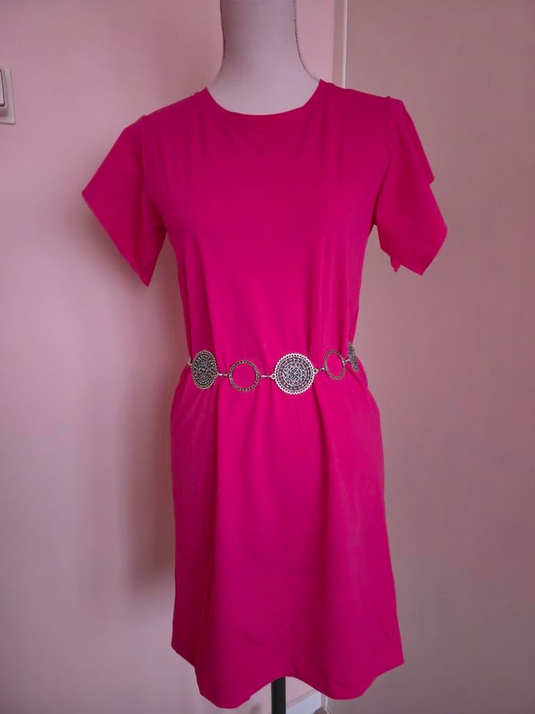 NIKKIE | Suzy Frill Dress – Miami Pink, Nieuw, Ophalen of Verzenden, Nikkie, Roze