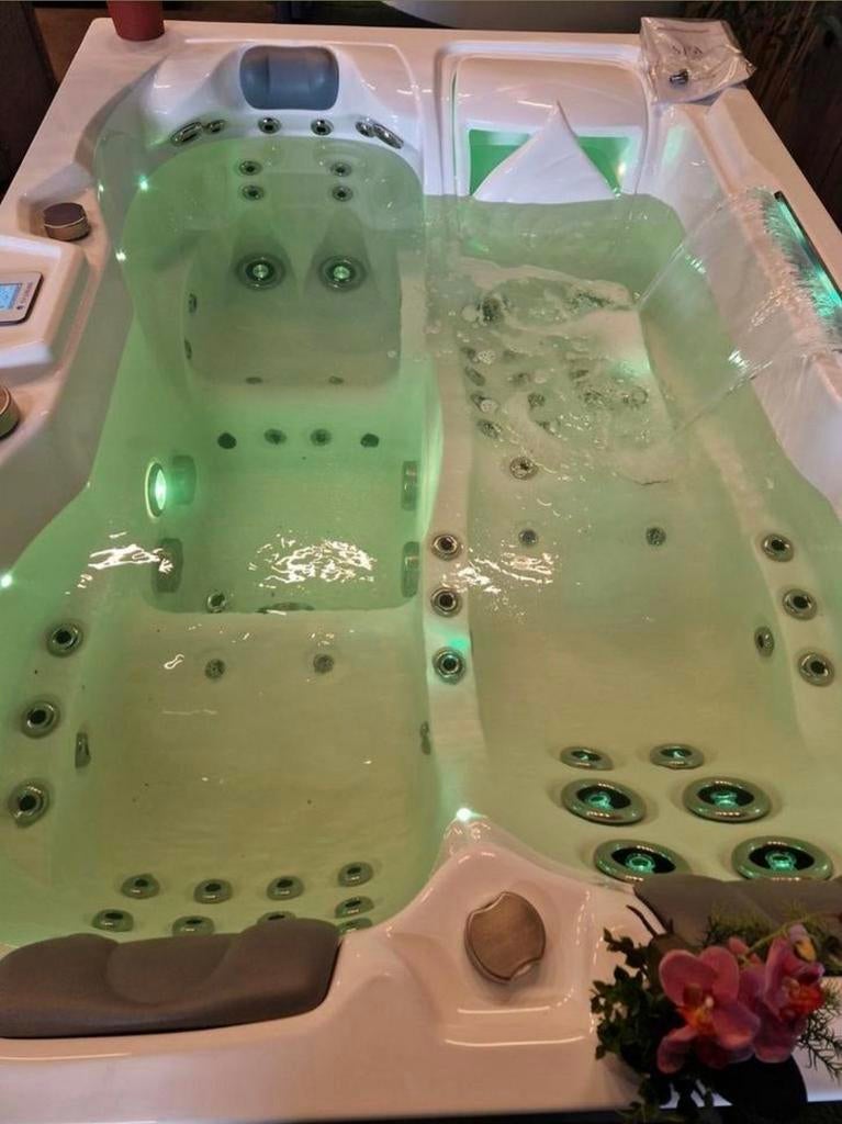 Amerikaanse jacuzzi ‼️ INFINITAS SPA ‼️ NIEUWSTAAT, Ophalen of Verzenden, Filter