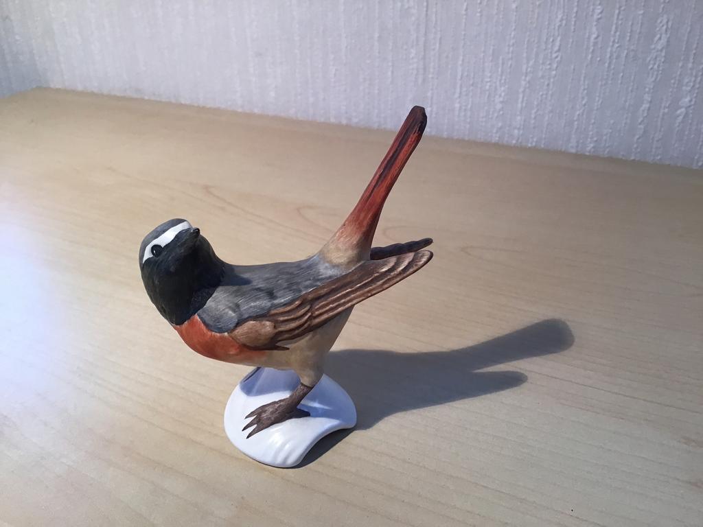 Porseleine vogel Rood borstje van Goebel hoogte 9cm, Ophalen, Zo goed als nieuw, Dier