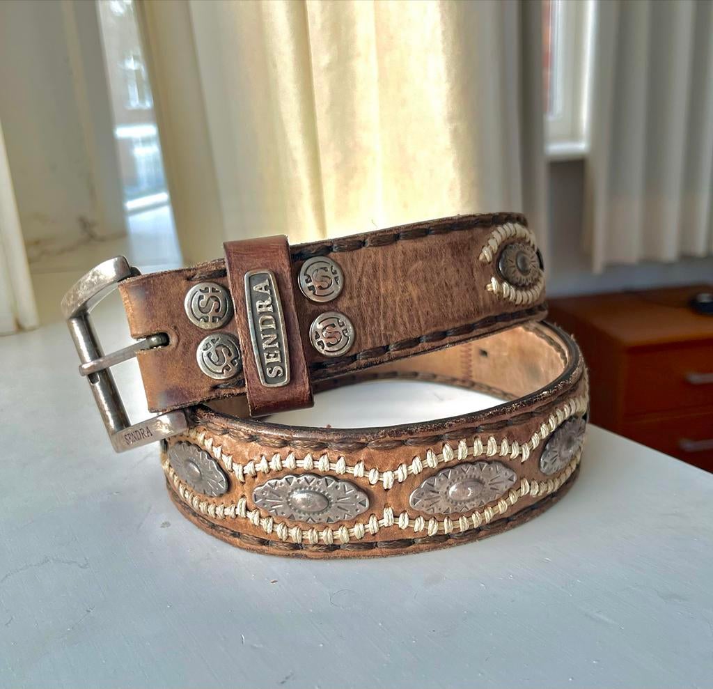 Leren Sendra Riem met Sierlijke Details, Kleding | Heren, Riemen en Ceinturen, Sendra, Bruin, Echt leder, Minder dan 95 cm