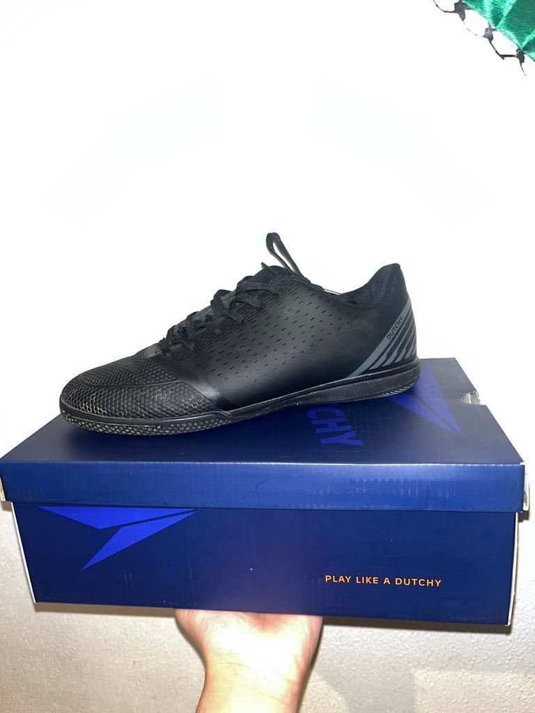 Voetbal schoenen met doos 📦, Ophalen, Schoenen, Maat M, Zo goed als nieuw