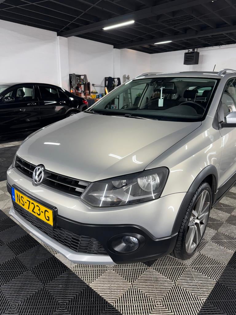 Volkswagen Polo cross 1.2 51KW 2011 Grijs, Auto's, Volkswagen, Particulier, Polo, Bluetooth, Boordcomputer, Centrale vergrendeling