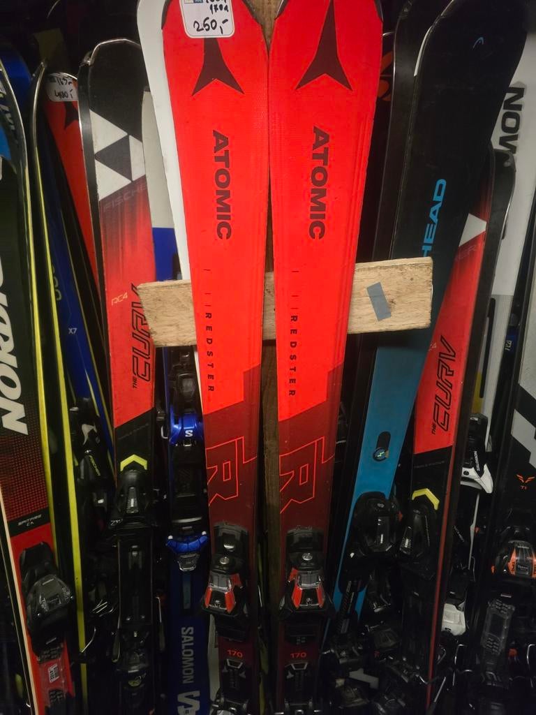 170cm ATOMIC REDSTER TR, 160 tot 180 cm, Ophalen of Verzenden, Zo goed als nieuw, Carve