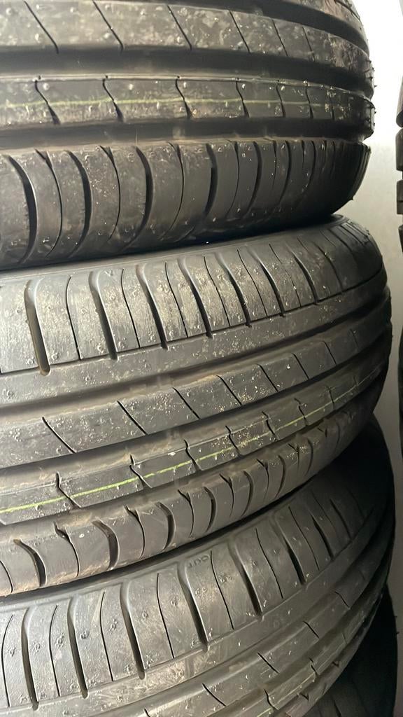 “165 70 14 Hankook. Demo. Puntjes zitten er nog op”, Auto-onderdelen, Banden en Velgen, Band(en), Zomerbanden, 14 inch, 165 mm