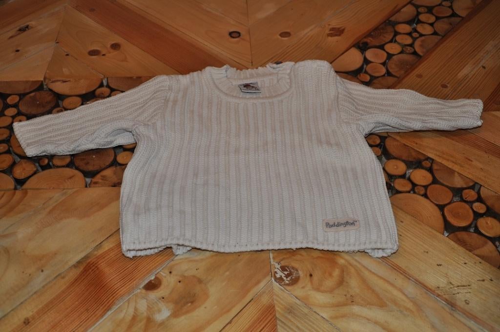 Mooi roomwit truitje Paddington H&M 74, Gebruikt, H&M, Ophalen of Verzenden, Truitje of Vestje