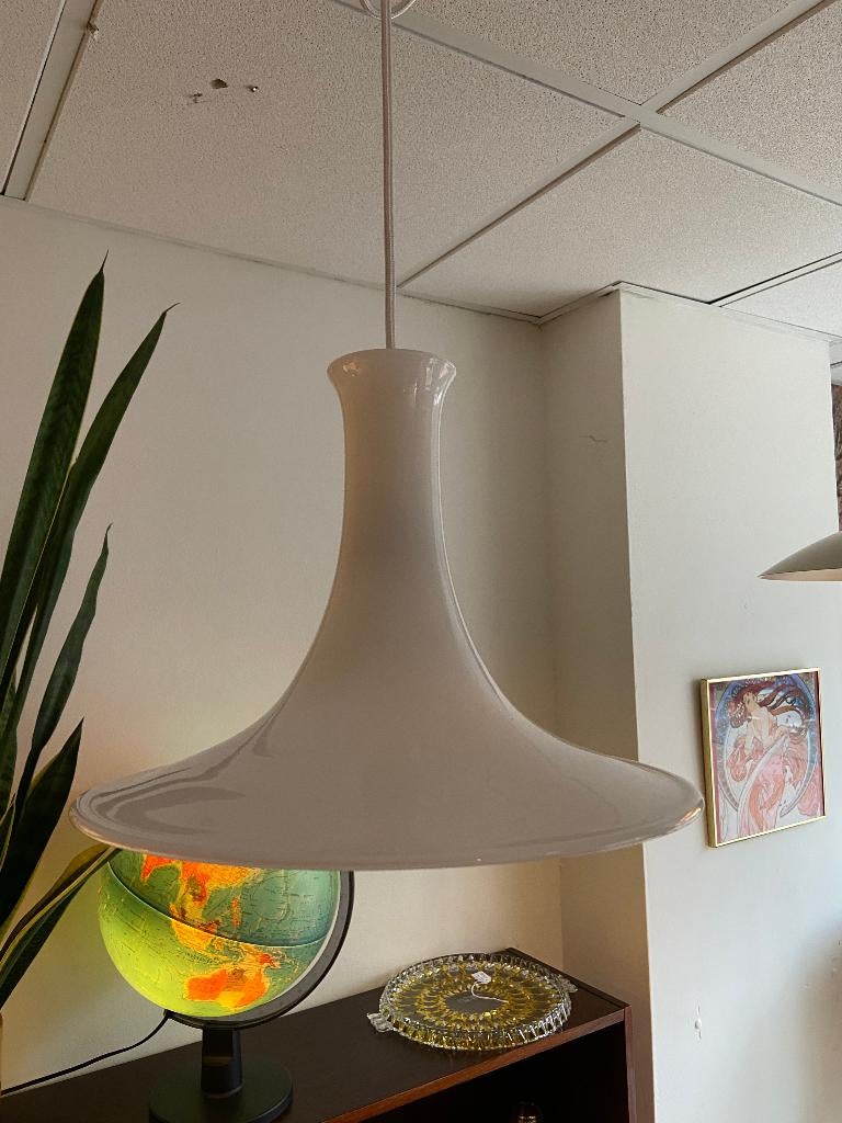 Holmegaard Mandarin hanglamp wit opalineglas, Ophalen, Vintage Deens design, Gebruikt, Glas