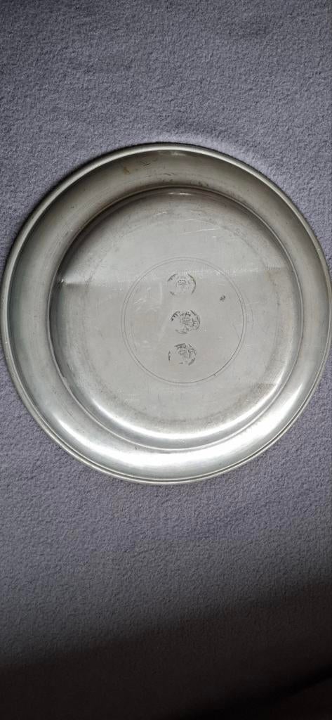 Antiek Tinnen Bord met Merken, Antiek en Kunst, Antiek | Tin, Verzenden