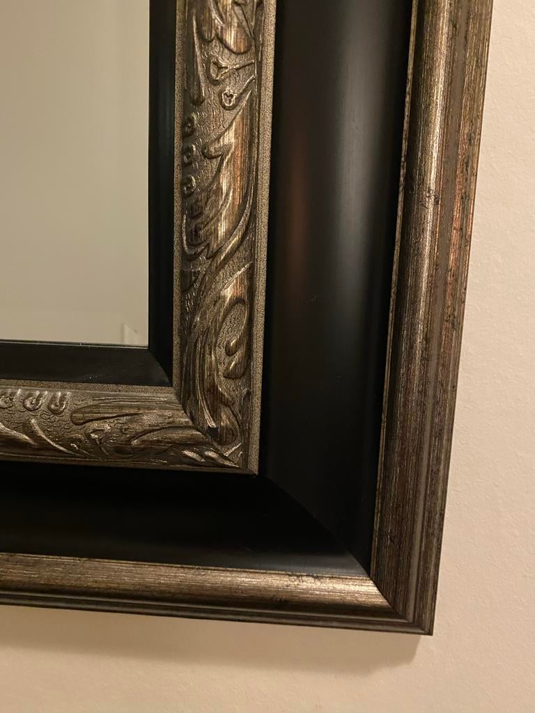 Mooie vierkante spiegel met sierlijke lijst, Ophalen, Gebruikt, 100 tot 150 cm, 75 tot 100 cm