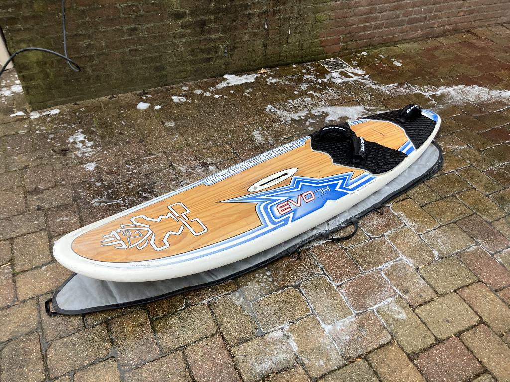 Starboard EVO 74L 233x56, Watersport en Boten, Gebruikt, Minder dan 250 cm, Ophalen of Verzenden, Met vin(nen)