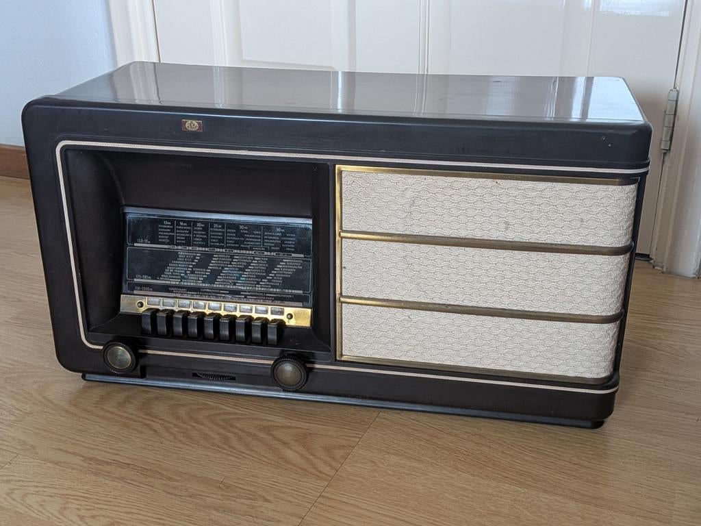 Prachtige NSF H94A 1939-40 uit Hilversum buizenradio, Antiek en Kunst, Antiek | Tv's en Audio, Ophalen of Verzenden