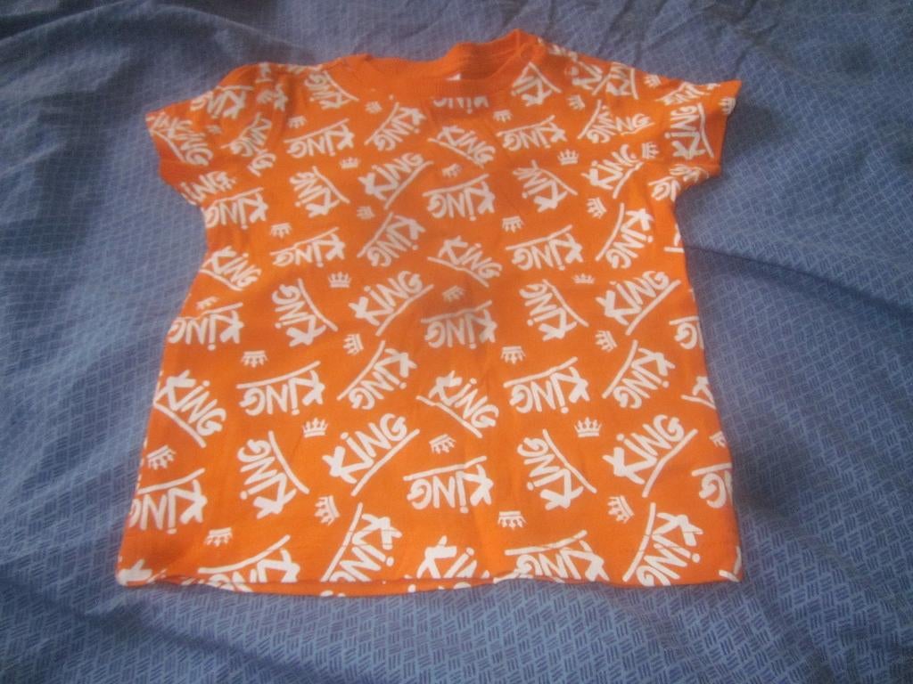 Nieuw oranje/wit shirtje King/kroontjes Koningsdag maat 80, Ophalen of Verzenden, Nieuw, Jongetje of Meisje, Shirtje of Longsleeve
