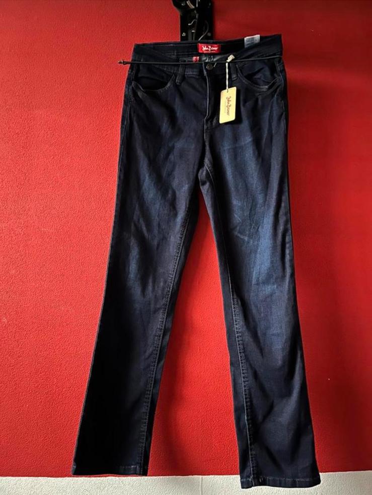Mooie donkerblauwe jeans van John Baner maat 38. NIEUW, Ophalen of Verzenden, Nieuw, Blauw, W30 - W32 (confectie 38/40)