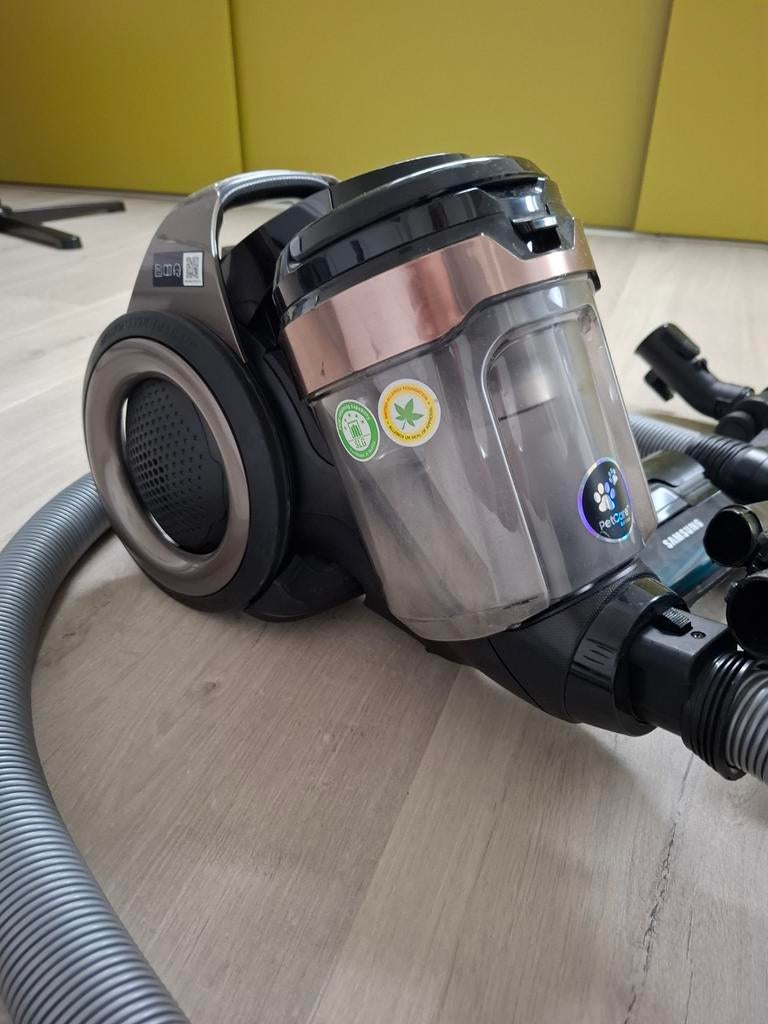 Samsung Stofzuiger met zakloos design en PetCare Edition, Witgoed en Apparatuur, Stofzuigers, Zo goed als nieuw, Stofzuiger, Minder dan 1200 watt