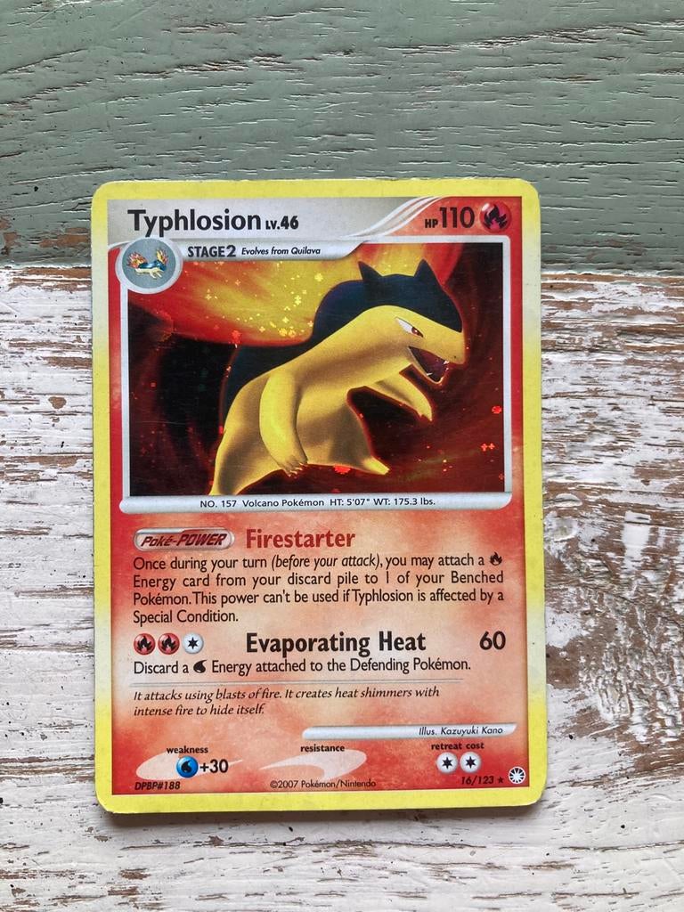 Pokemon kaart Typhlosion Holo, Ophalen of Verzenden, Zo goed als nieuw
