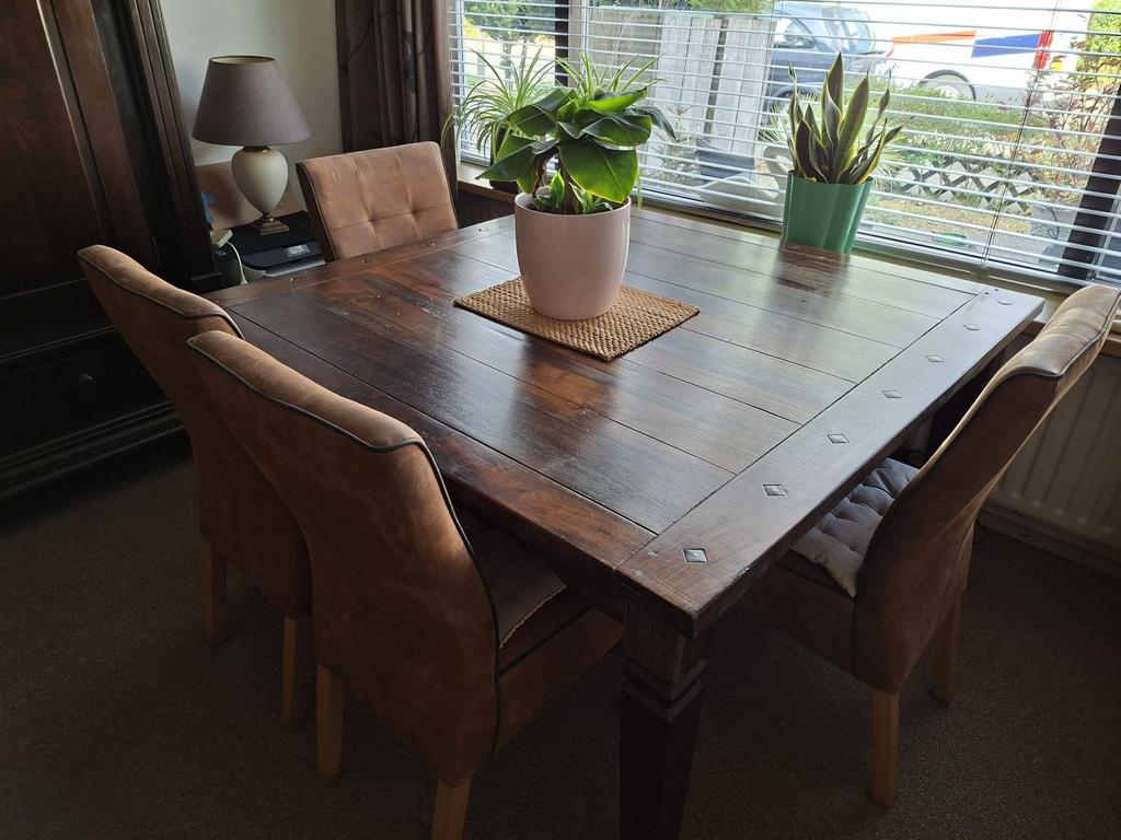 Eethoek, Verzenden, Zo goed als nieuw