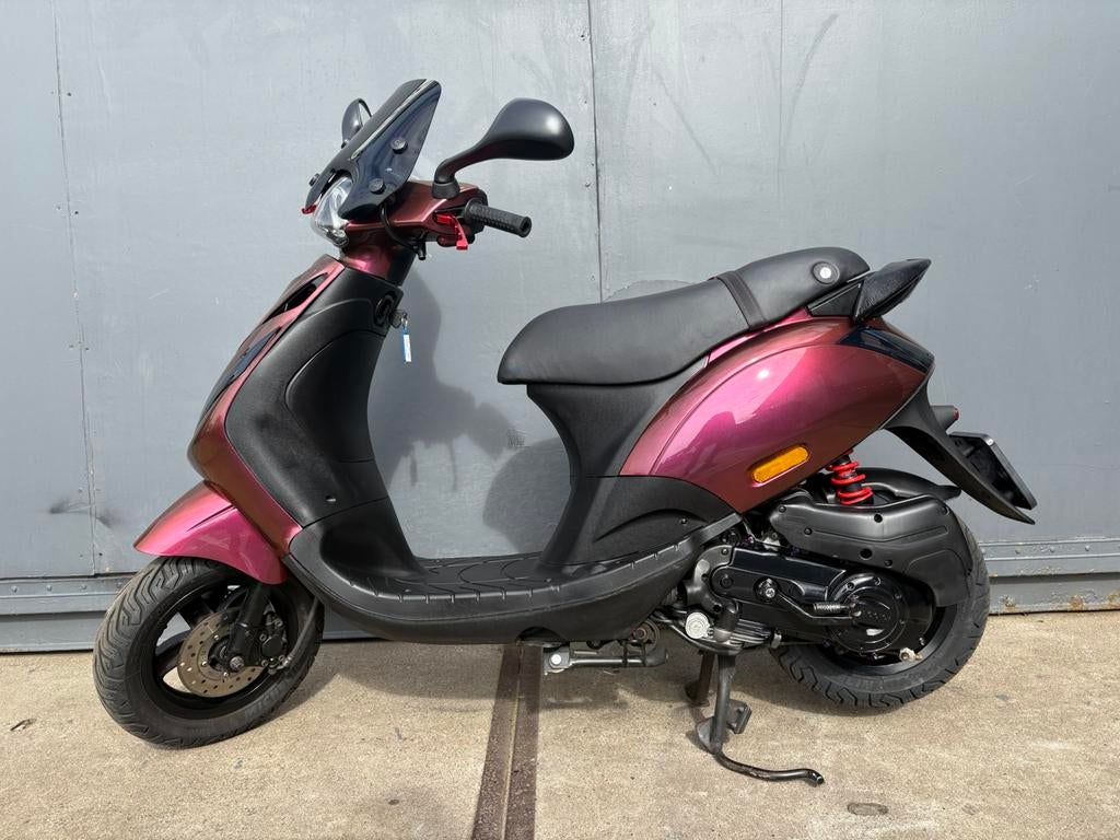 ‼️LET OP‼️in concours staat piaggio zip full malossi 80 brom, Fietsen en Brommers, Scooters | Piaggio, Ophalen, Zip, Zo goed als nieuw