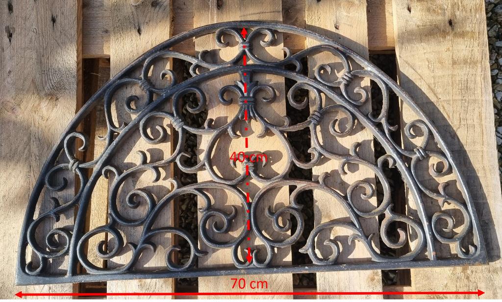 Gietijzeren Deurmat (1) - D Vorm, Tuin en Terras, Deurmatten, Gietijzer, Schoonloopmat, Ophalen of Verzenden, Zo goed als nieuw