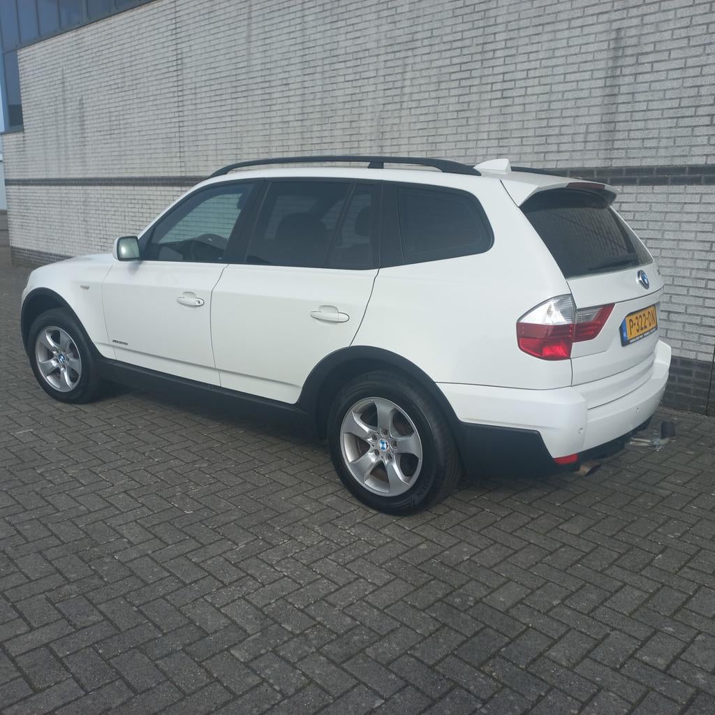 Keurige X3 2.0 x-drive 4x4 '08 APK 20-3-'27 bomvol !, 1995 cc, Zwart, 4 cilinders, 150 pk