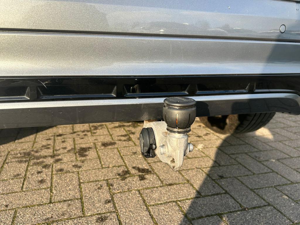 Volvo XC60 T5 251PK Autom Inscription * Ex Bpm Export * R-de, Auto's, 4 cilinders, 252 pk, Leder en Stof, Adaptive Cruise Control